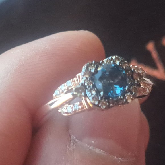LE Vian 1/5 ct. t.w. Diamond and Blue Topaz Ring in 14K Rose Gold - Picture 2 of 6